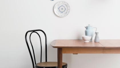 Bilde av bord og stol